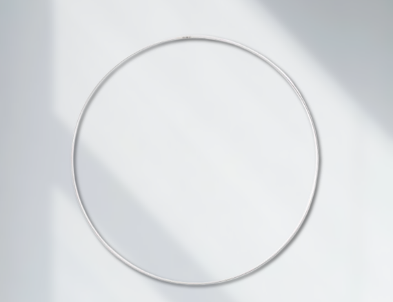 Anello bianco per creatività