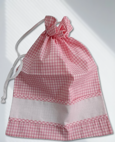 Sacchetto asilo da ricamare rosa