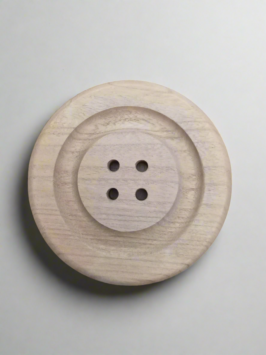 Sagoma in legno bottone