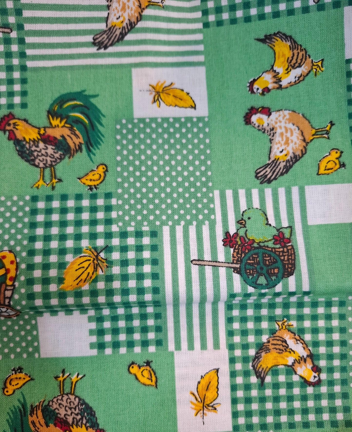 Tessuto verde fantasia con gallo